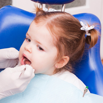 childs first dental visit